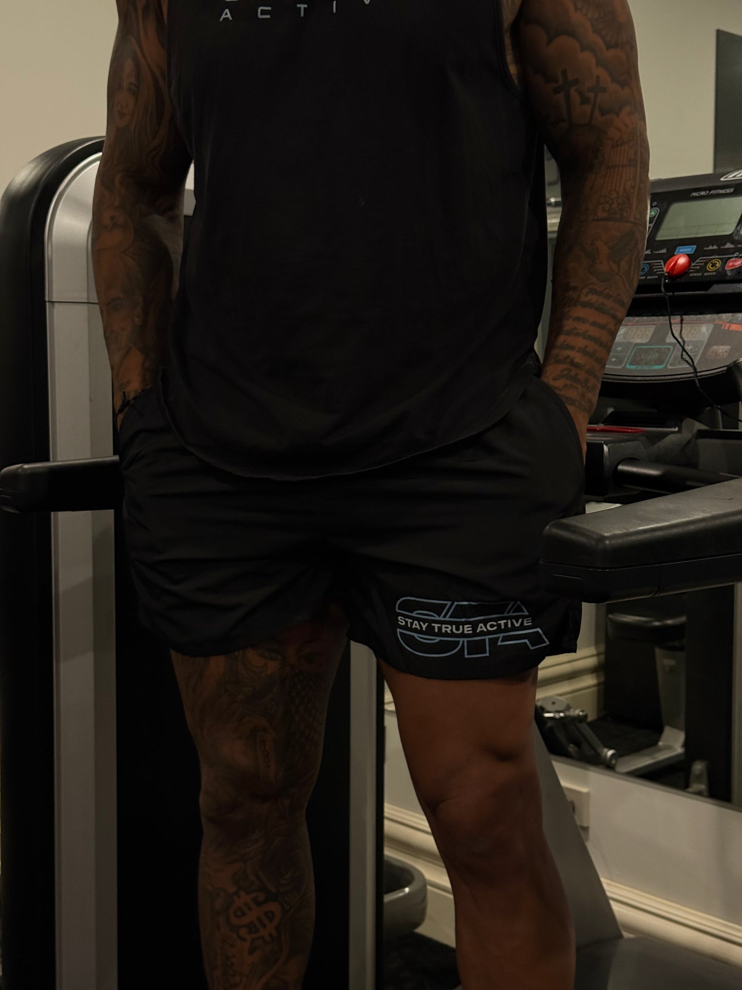 STA BLACK DRIFIT SHORTS